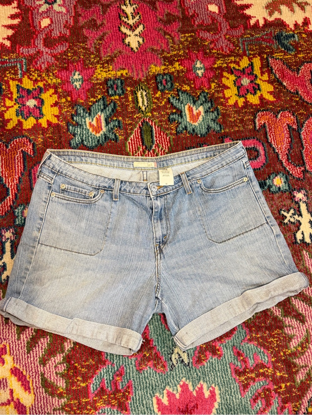 Levi’s 545 Light Wash Denim Roll-Cuff Shorts